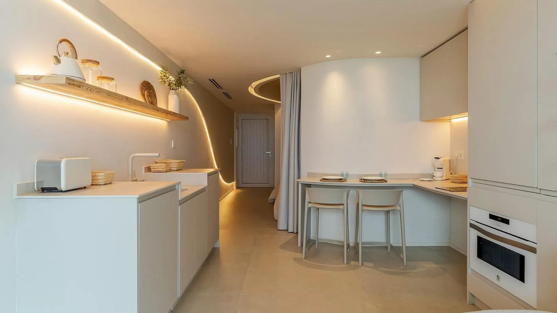 Апарт-отель Apartamentos Azul Кастельдефельс