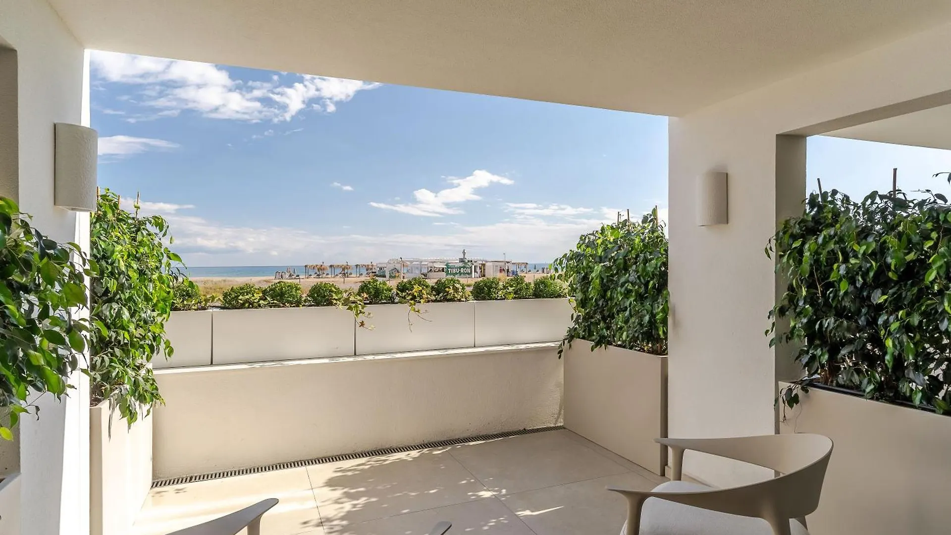 Apartamentos Azul Кастельдефельс