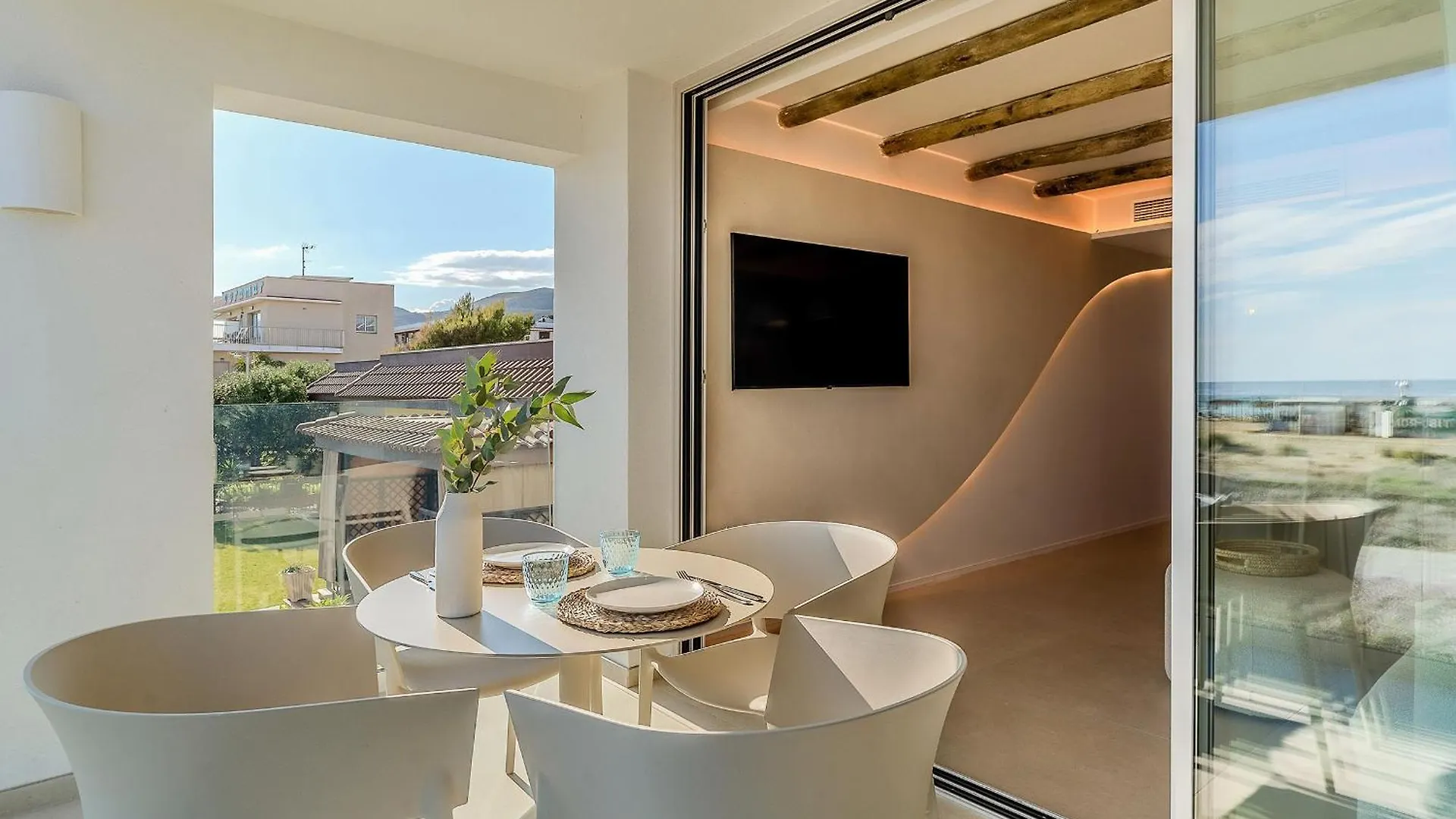Апарт-отель Apartamentos Azul Кастельдефельс